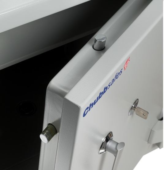 Chubbsafes Executive Gövde ve Kilit Detayları